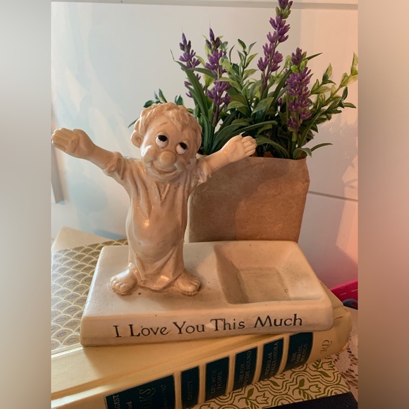 W&R berries 1970 figure with tray - Picture 1 of 3